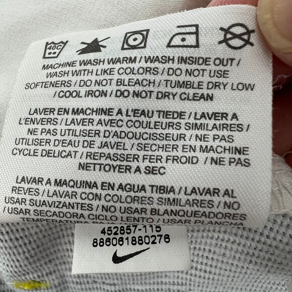 Nike Women's Golf Shorts Sz 6 Tour Performance Dri Fit Gray White Stripe Bermuda - Picture 8 of 11